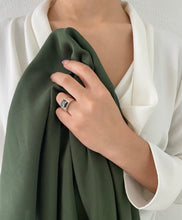 Anillo de compromiso, anillo promesa, anillo de plata ley .925, anillo solitario con circonia negra