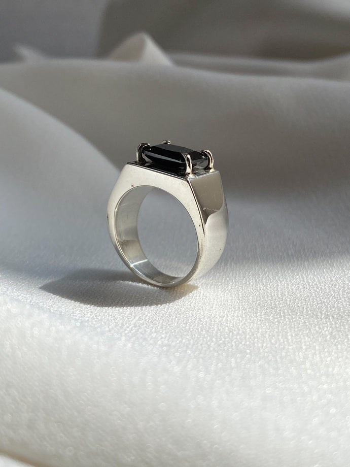 Anillo de compromiso, anillo promesa, anillo de plata ley .925, anillo solitario con circonia negra