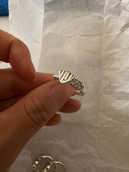 Anillo circonias pequeñas