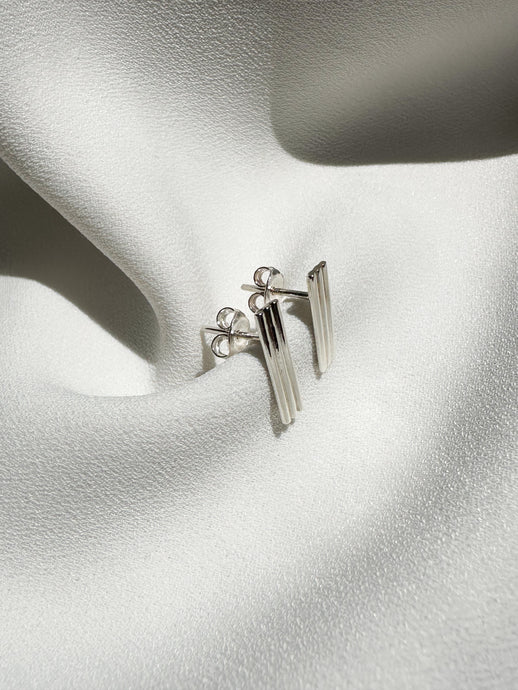 Nun, Broqueles de Plata Ley .925