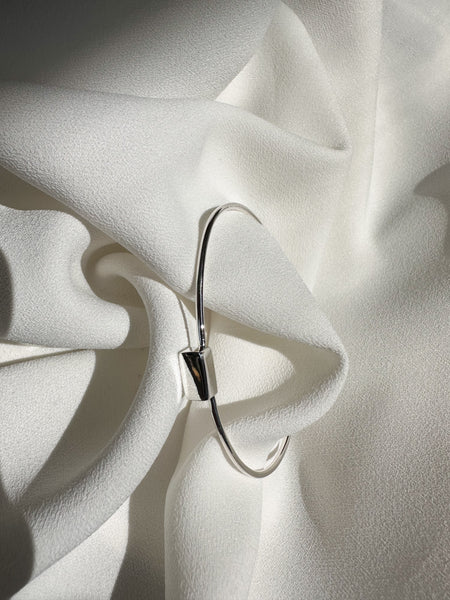 Pulsera brazalete de plata 