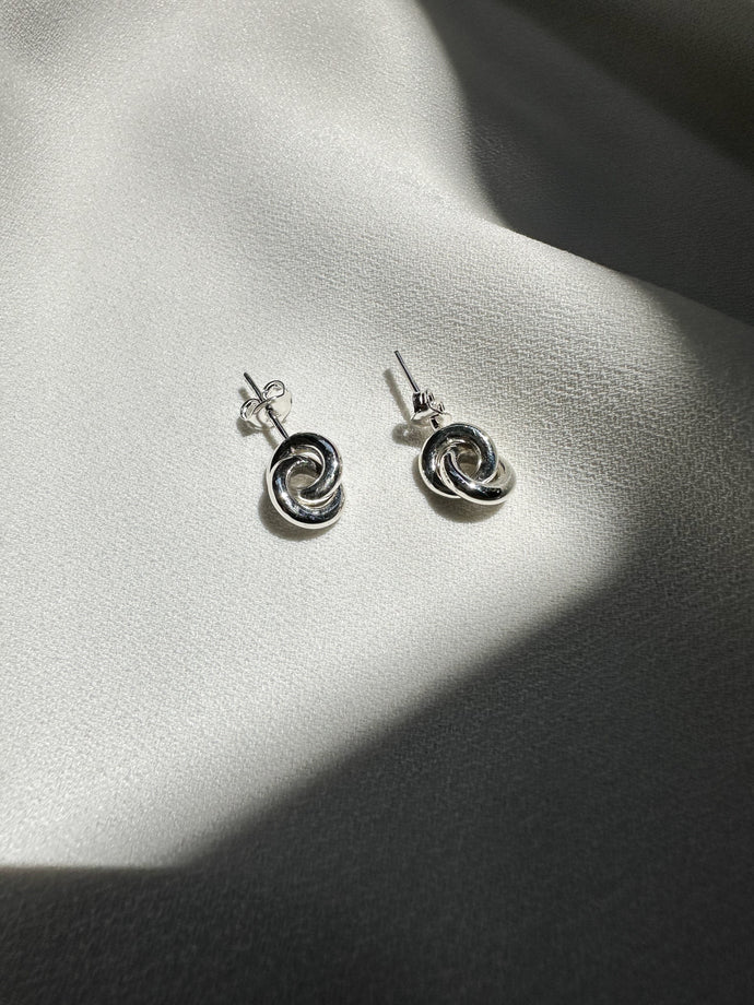 Buss, Aretes de Plata Ley .925