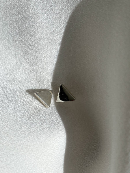 Trinidad, Broqueles aretes pequeños de Plata Ley .925