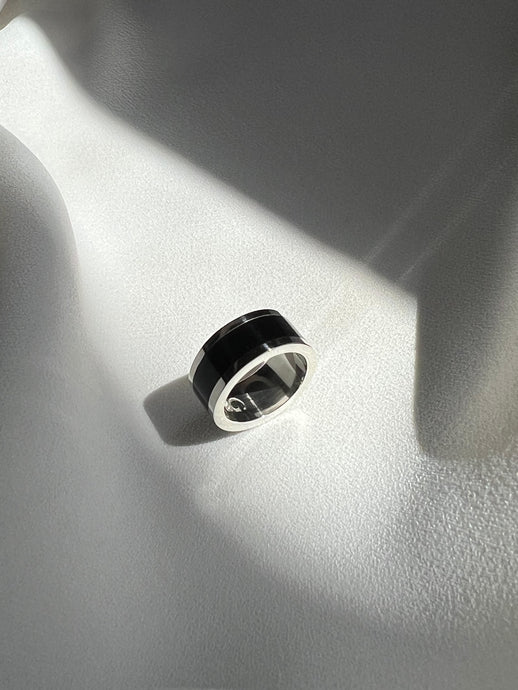 Anillo de plata .925 para hombre argolla con banda negra