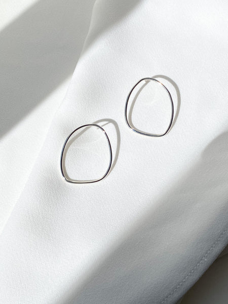 aretes contorno gota de plata ley .925