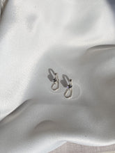 Ear Cuff Ojo de luna, Aretes de Plata Ley .925 y cz