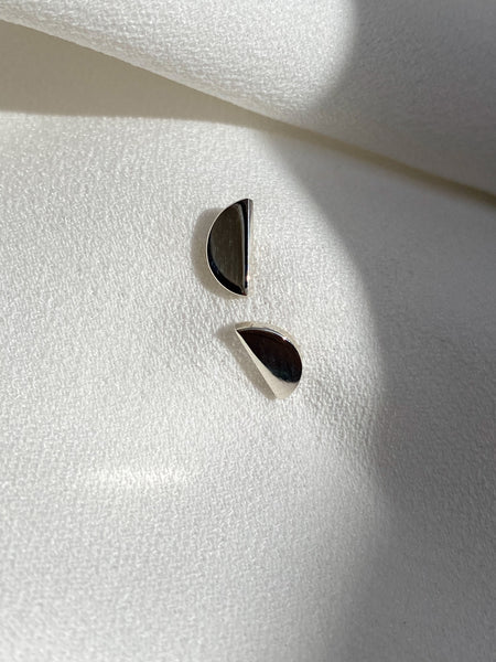 Media Naranja, Broqueles aretes pequeños de Plata Ley .925